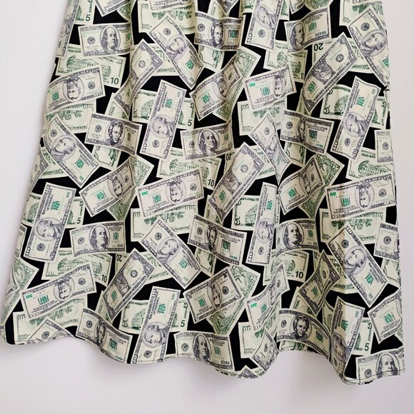 Size large money print skirt elastic waist - Picture 3 of 3